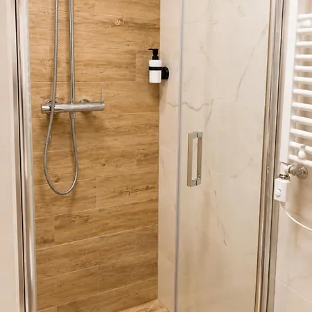Appartement Rajska 77 *